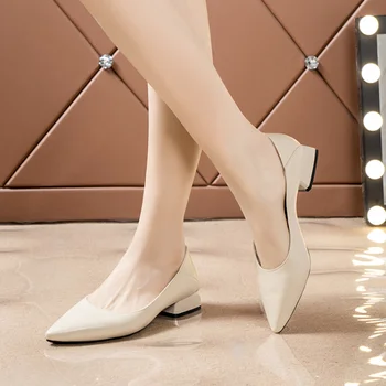 Новата пролетно-есенна удобни дамски обувки, мека офис обувки на равна подметка за крайградски пътувания, 2021 г., черни официални фини обувки с остър пръсти